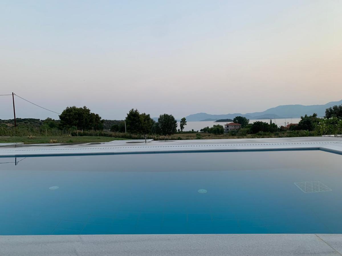 Varko Luxury Suites Paleros Exterior foto