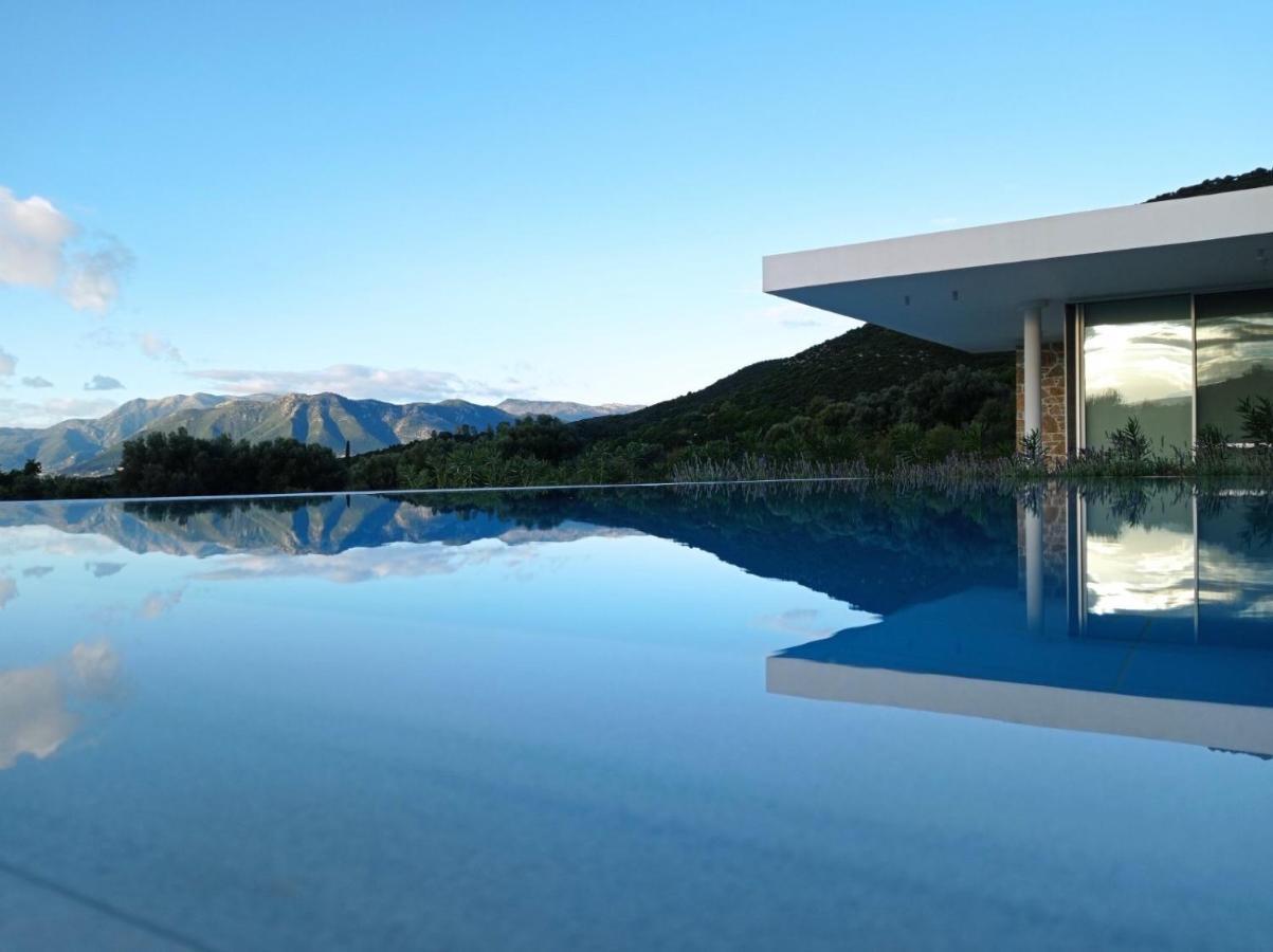 Varko Luxury Suites Paleros Exterior foto