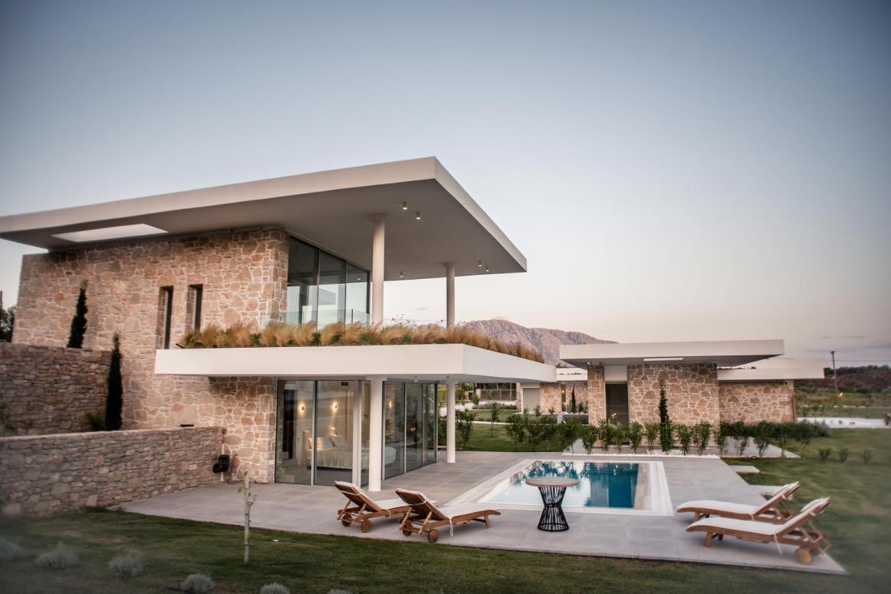 Varko Luxury Suites Paleros Exterior foto