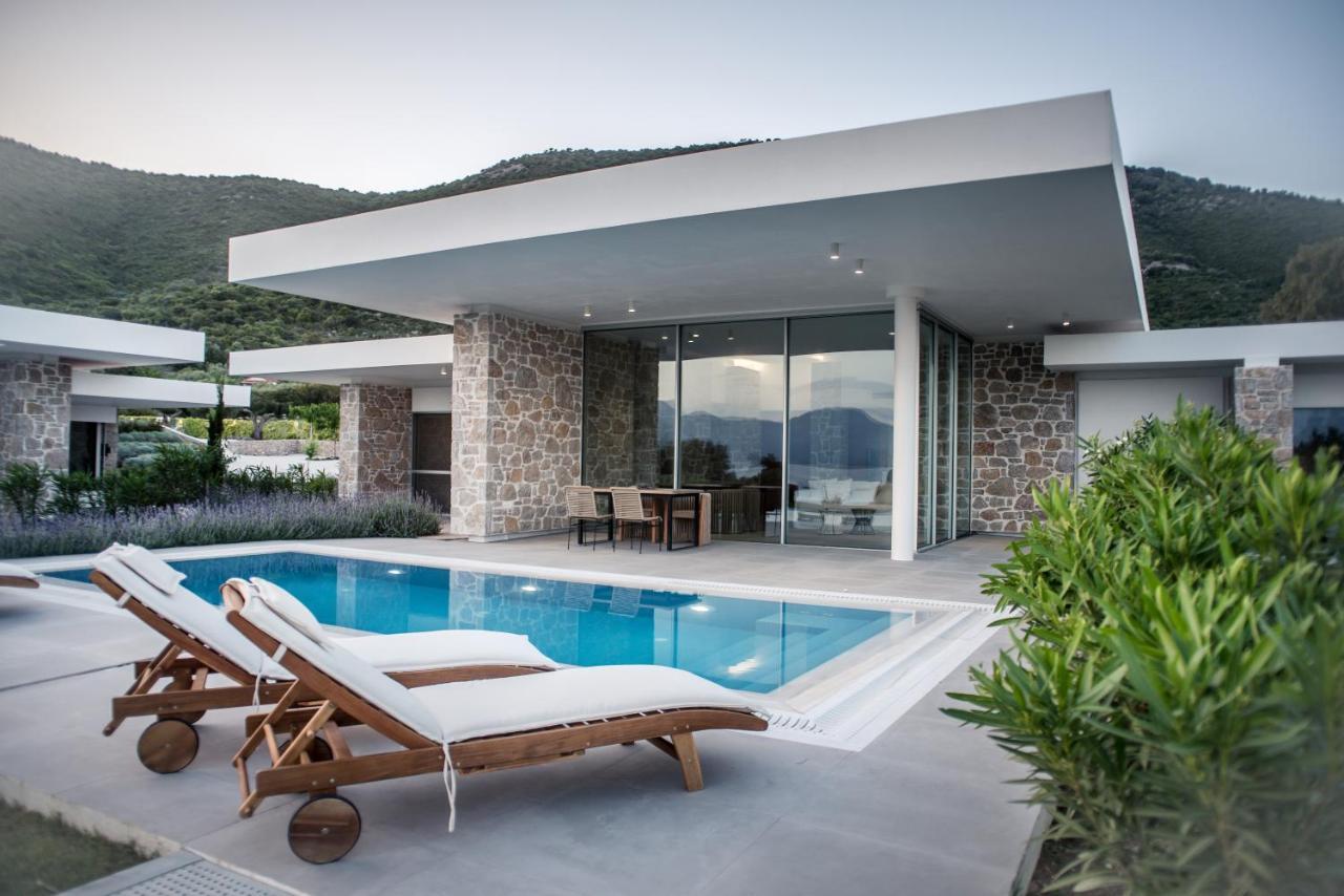 Varko Luxury Suites Paleros Exterior foto