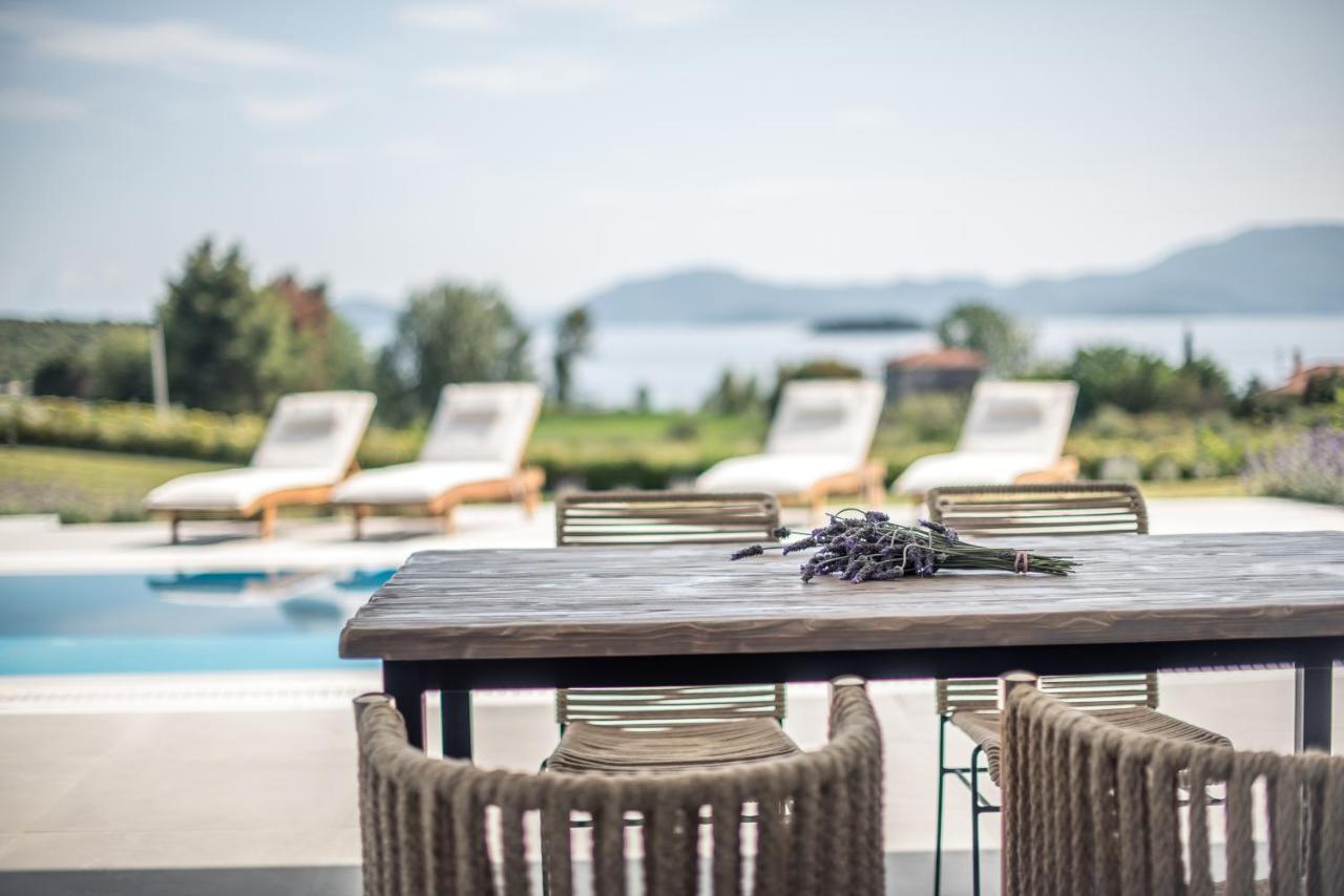 Varko Luxury Suites Paleros Exterior foto