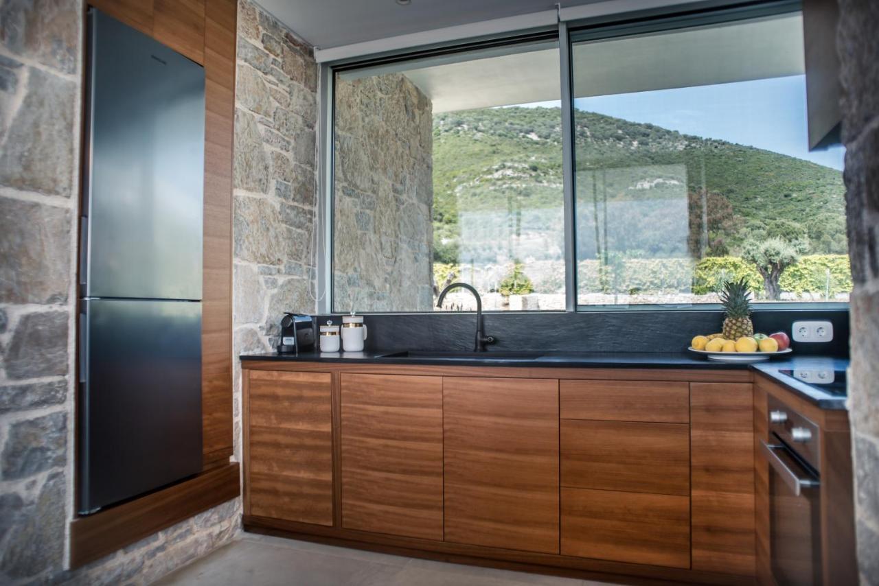 Varko Luxury Suites Paleros Exterior foto