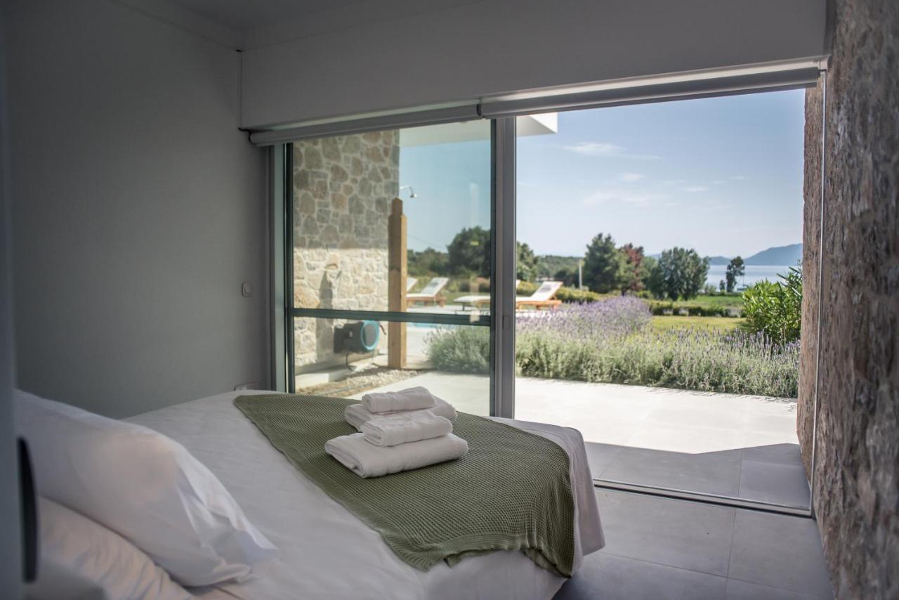 Varko Luxury Suites Paleros Exterior foto