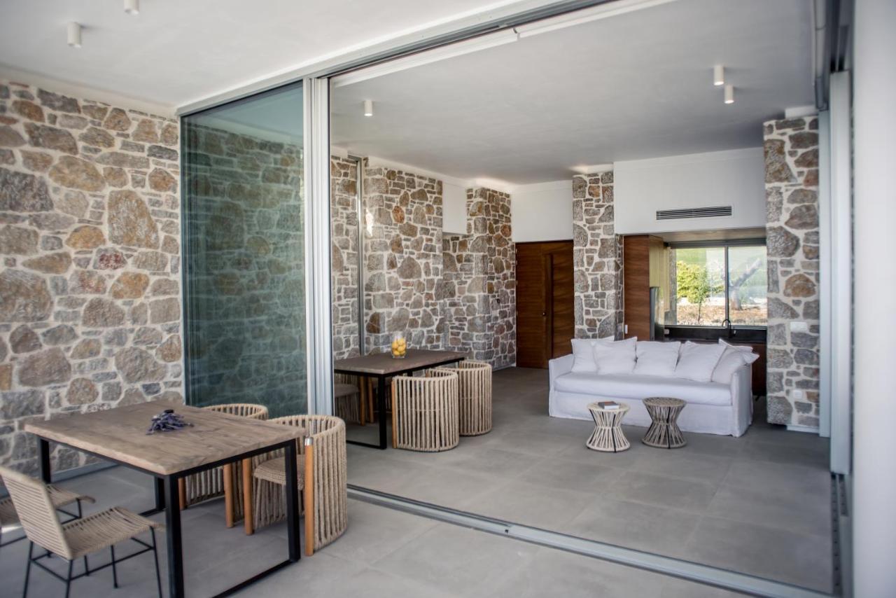 Varko Luxury Suites Paleros Exterior foto